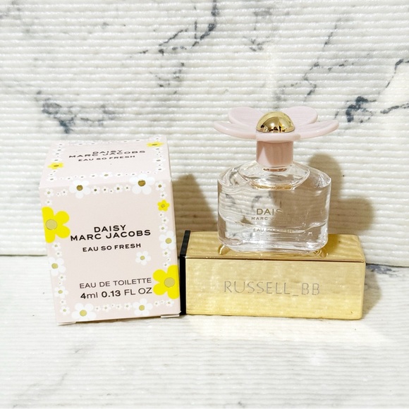 Marc Jacobs Other - Marc Jacobs Daisy EauSo Fresh Mini Dabber